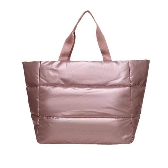 Sports bag wet and dry separation