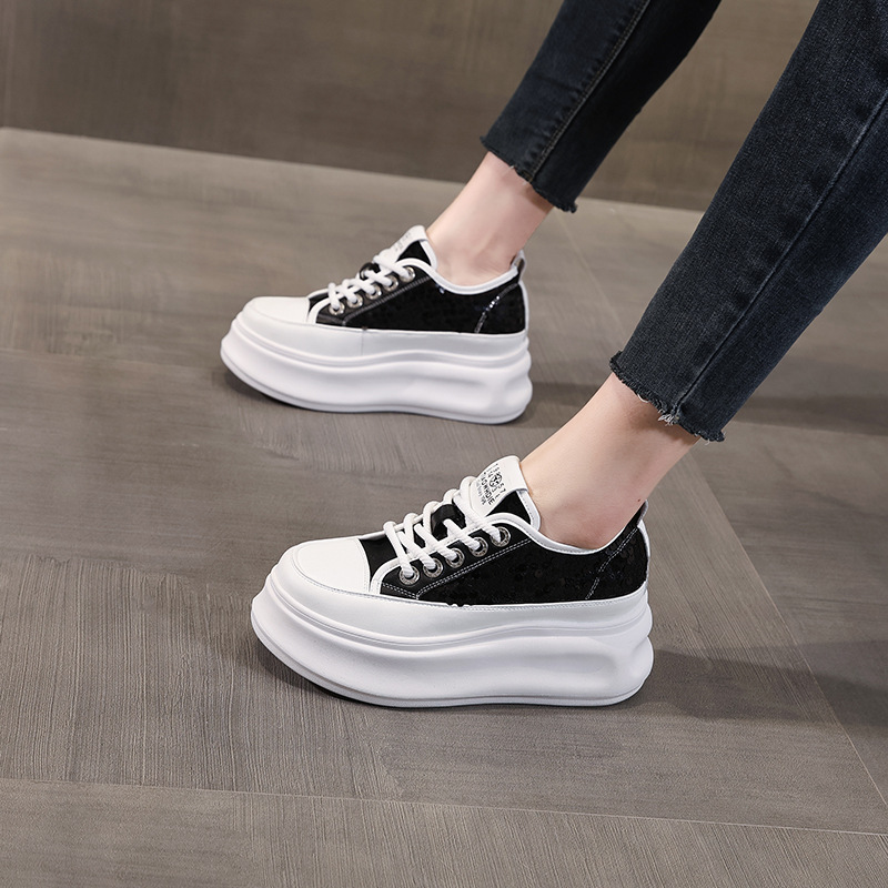 Giày sneaker nữ đế dày chunky mặt lưới phối trắng đa năng — Màu đen