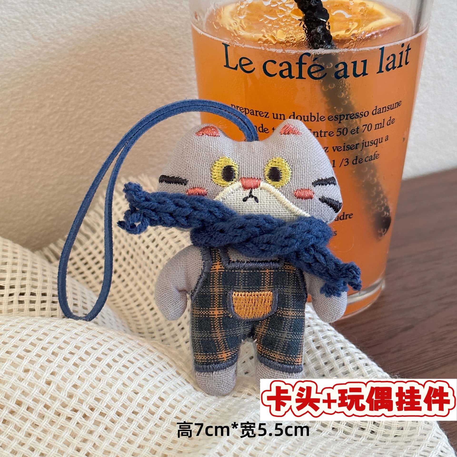 Muñecos de peluche de dibujos animados con embalaje en tarjeta, bolsas transparentes, colgantes de muñecos de alto valor para lanzar en bodas, varios estilos disponibles para venta al por mayor. image 13