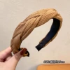 Коричневый (вариант)