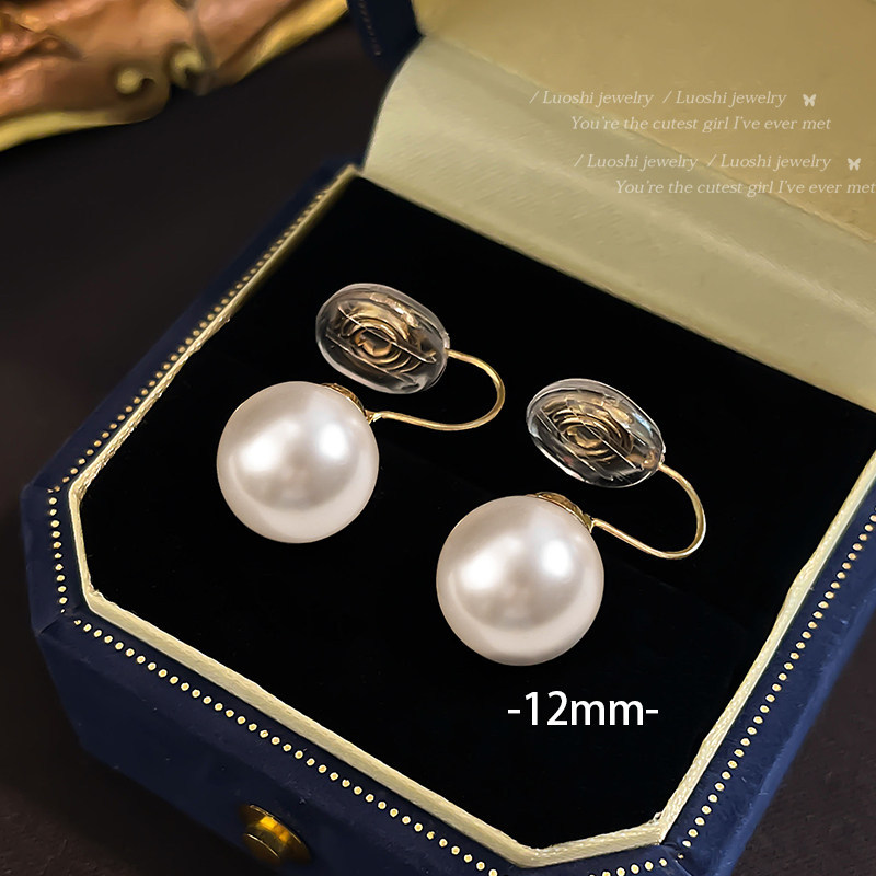 Mosquito coil, ear clips from pearl, 12mm
