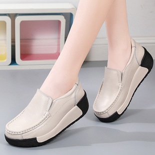 Cross-border Four Seasons thick bottom two-layer leather casual women's shoes wedge platform shoes slip-on mom shoes mid heel women's shoes