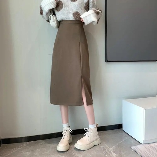 Slimming High-Waisted Black Bodycon Skirt with Slits, Mid-Length A-Line Skirt for Summer College Teacher Plus-Size Semi-Body Skirt