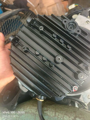Daimi Maqnit Dəyişən Tezlikli Aerator Balıq Hovuzu Nəzarətçisi/Motor/Pərvanə/Kronşteyn/Üzgüc Aksesuarları