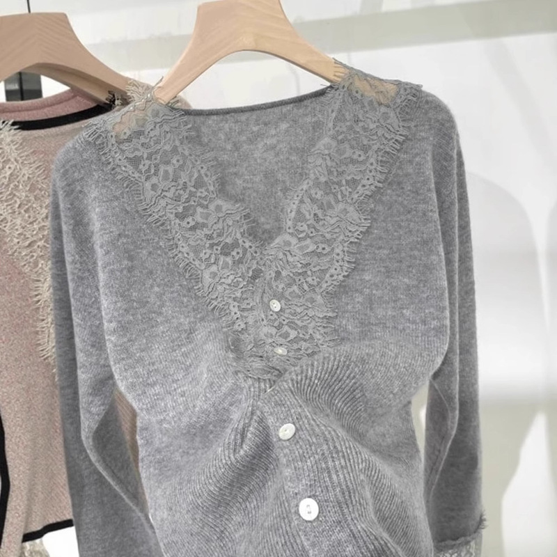 V-Neck Top Lace Eyelash Lace Unique and Unique Knitted Cardigan Women's Popular 2025 Early Spring Inner Layering Shirt