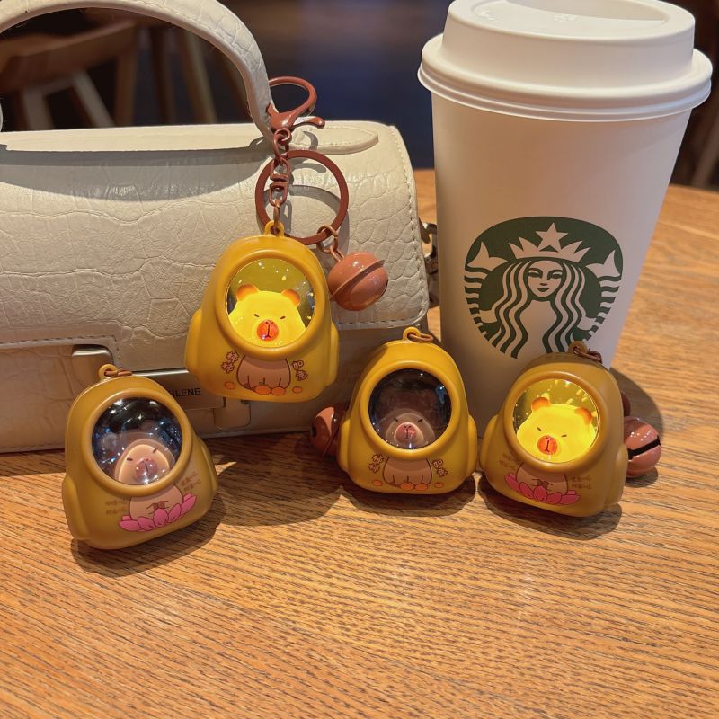 Tarjeta de dibujos animados Llavero de luz de noche de Pibala lindo bolso de capibara luminoso colgante luz ambiental llavero regalo