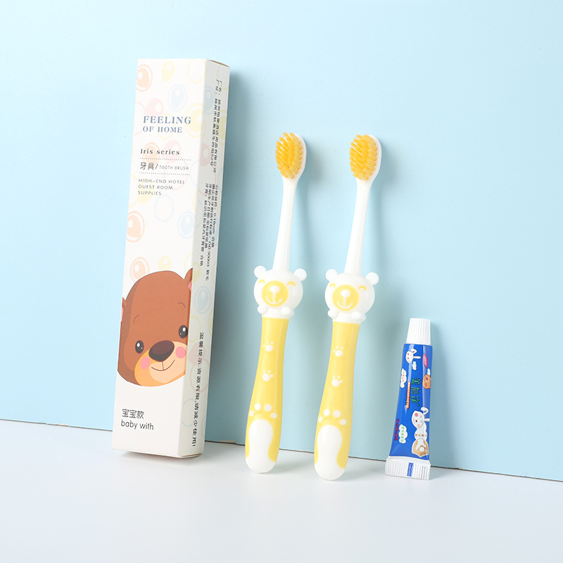 만화 어린이 칫솔 치약 뜨거운 판매 부드러운 강모 일회용 칫솔 홈 환대 호텔 어린이 치과 세트 공장