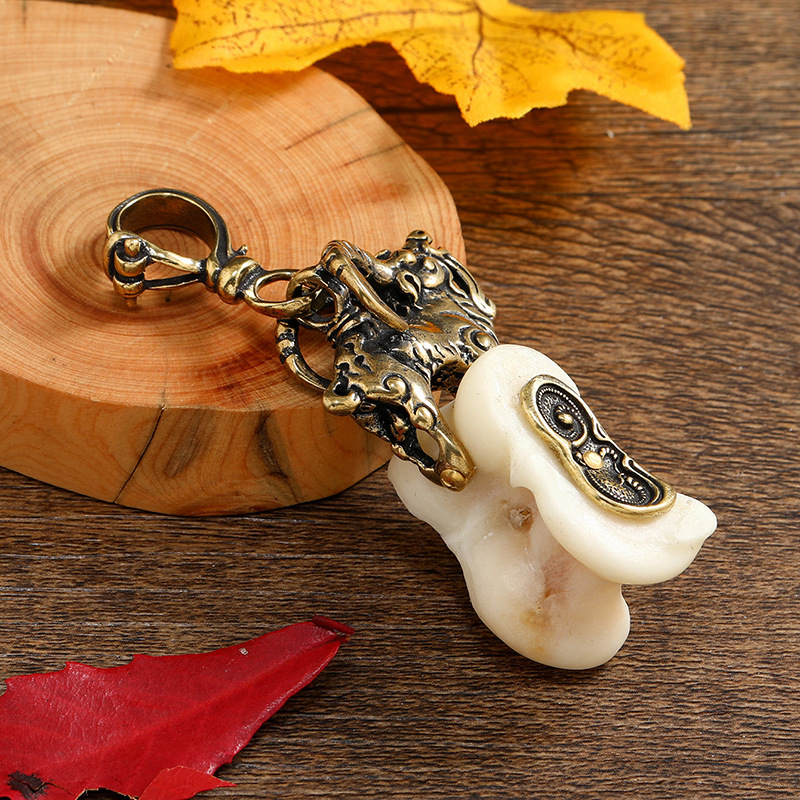 Mongolian lamb crutch key chain pendant cowhide handmade Galaha ethnic style gift pendant goat key chain