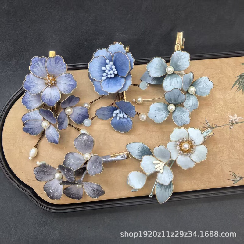 In Stock: New Style Handmade Silk Velvet Flower Hairpin with Traditional Craftsmanship, Velvet Lace Side Piece, Hanfu National Style, Wrapped Flower Tassel In Stock: New Style Handmade Silk Velvet Flower Hairpin with Traditional Craftsmanship, Velvet Lace Side Piece, Hanfu National Style, Wrapped Flower Tassel