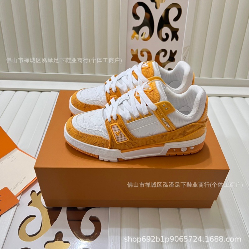 2026 casa de burro blanco zapatos de skate de cemento pareja de moda universal zapatos casuales viejos zapatos de cuero blanco con suela gruesa baja