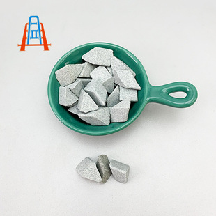 Manufacturer Supplies Brown Corundum Oblique Triangle Grinding Stone Polishing Block Grinding 30*30 High Hardness to Remove Flying Edge Rough Grinding