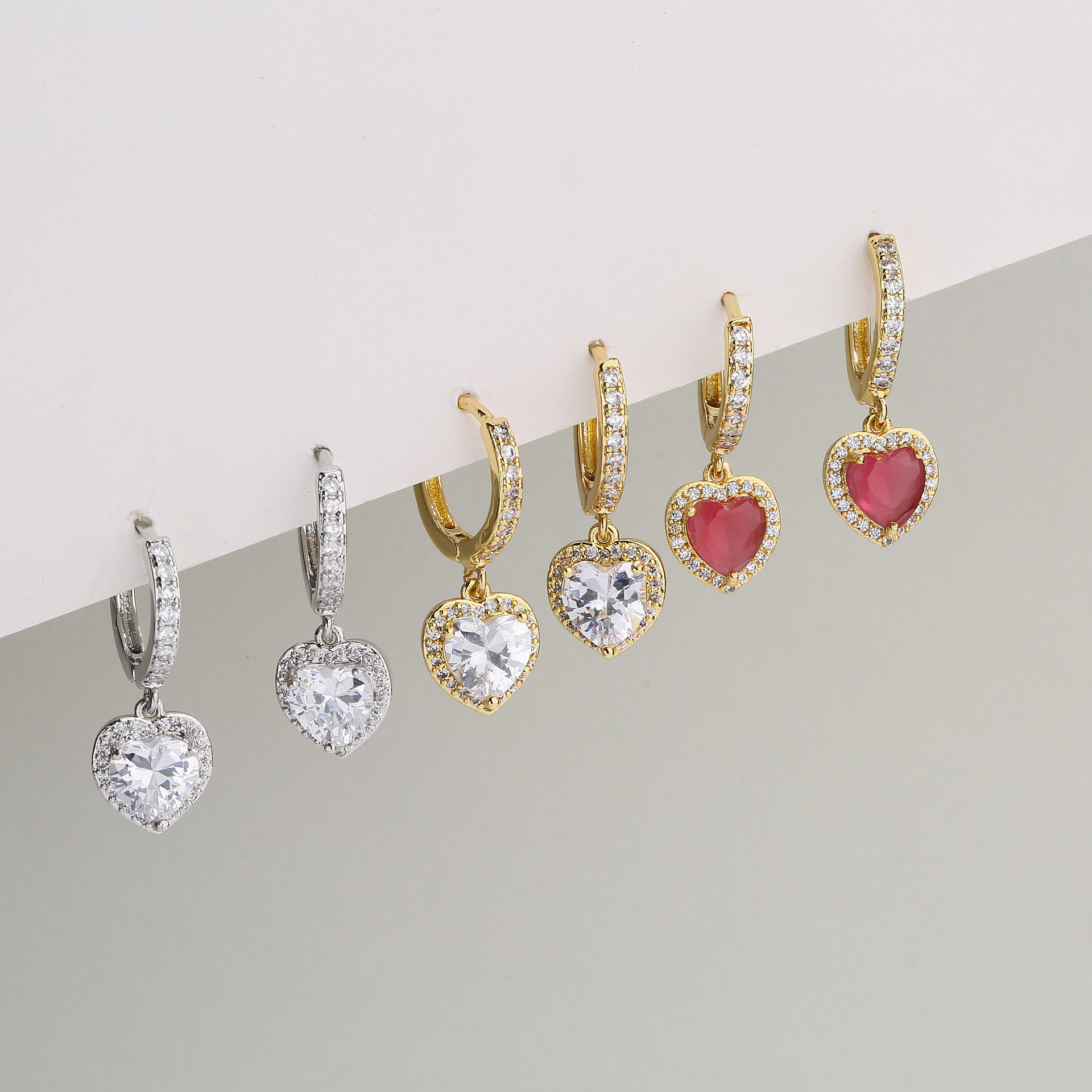 8g Weight Fashion Zircon Micro-inlaid Peach Heart Earrings European And American Style Copper Jewelry