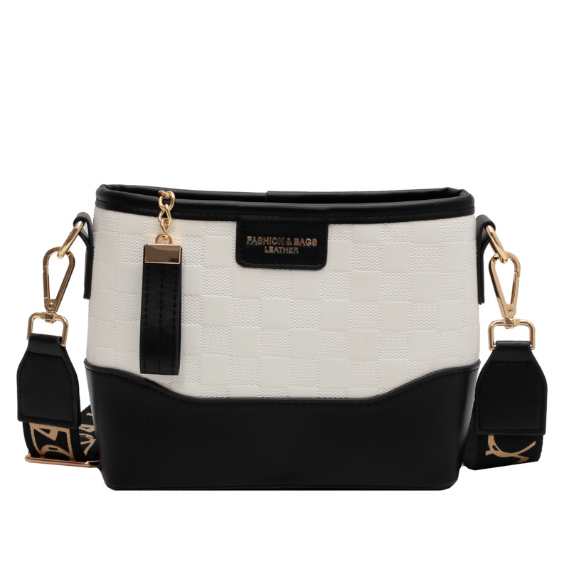 Bolsa de cubo de diamante transfronteriza para mujeres otoño / invierno 2025 nuevo cinturón ancho bolso de hombro bolso de viaje de moda