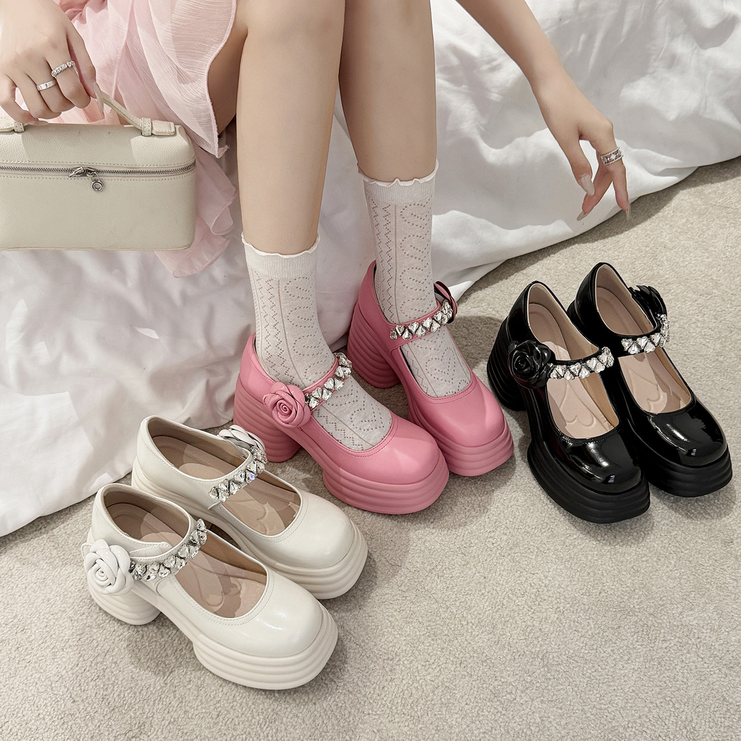 Giày sandal cao gót nữ quai ngang đế dày gót 9 cm đính hoa pha lê — màu đen, màu hồng, màu trắng ngà