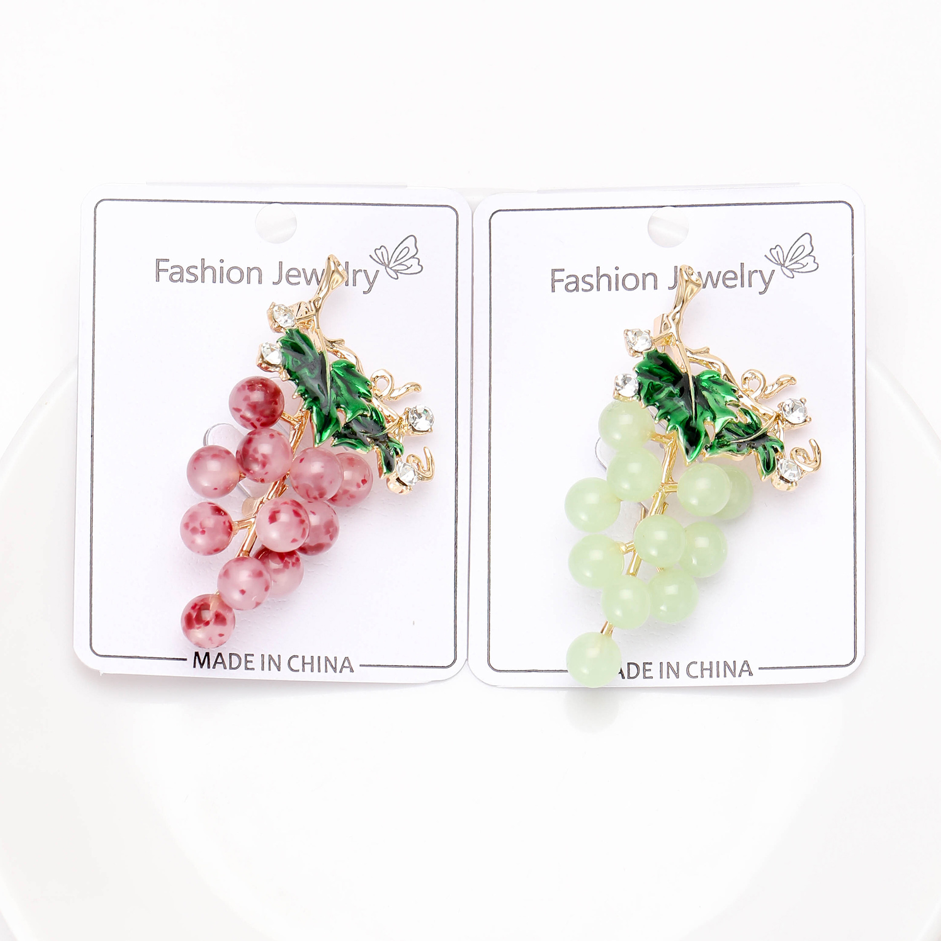 New Fashion Creative Enamel Grape Brooch Simple Diamond Fruit Pin Women's Clothing Accessories Corsage