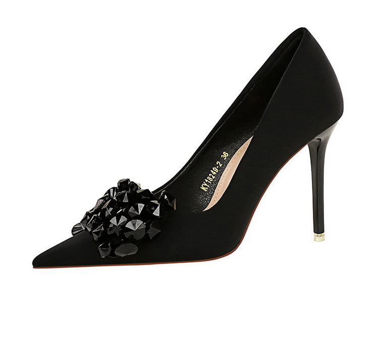 High Heels Women's Satin Pointed Court Shoes For Wedding Parties_voghion.com