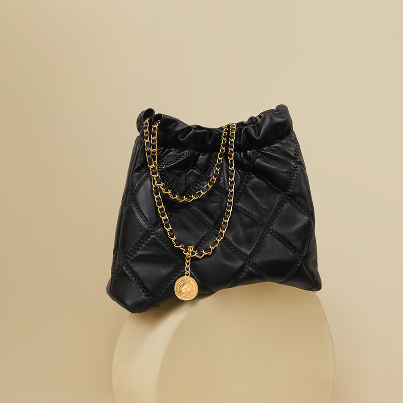 Women's 2026 Summer New Large Capacity Commuter Genuine Leather Handbag Chain Shoulder Bucket Bag