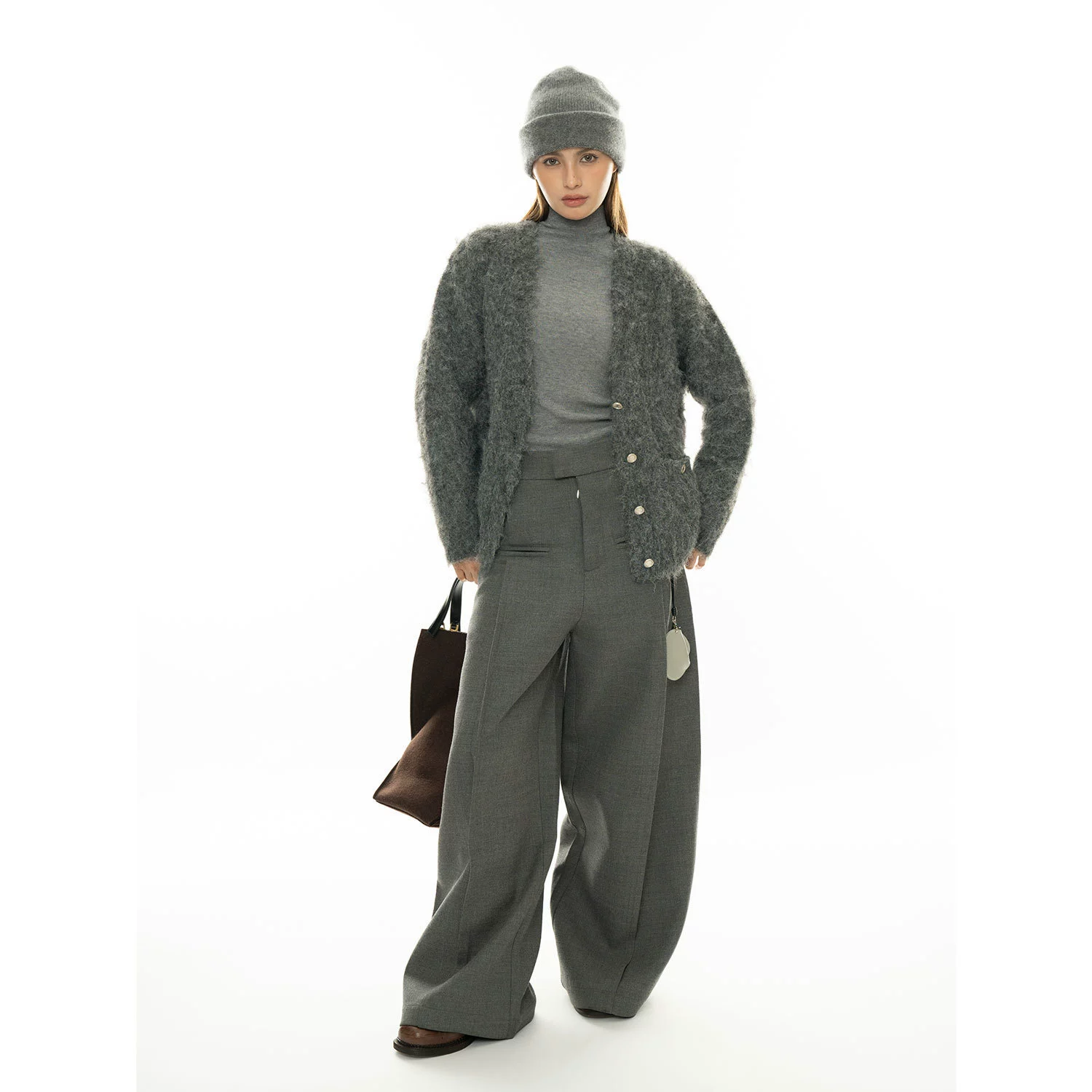 Осенний и зимний новый французский модный темперамент маленький ароматный ветер вязаный кардиган мягкий и удобный тонкий повседневный топ женский