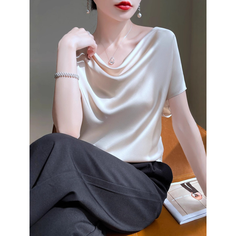 French-Style Acetate Satin Top for Women with a High-End Feel, Short-Sleeve Turtleneck T-Shirt, Base Shirt Made of Acetate Satin French-Style Acetate Satin Top for Women with a High-End Feel, Short-Sleeve Turtleneck T-Shirt, Base Shirt Made of Acetate Satin
