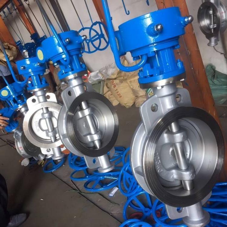 D373W-25P 涡轮传动不锈钢蝶阀DN200 手动对夹式三偏心硬密封蝶阀