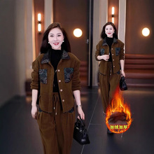 �ӽq�Ӻ����e���bŮ2024�ﶬ�¿�r�Ћ���ѩ�᠖�p�����׃ɼ��׳�