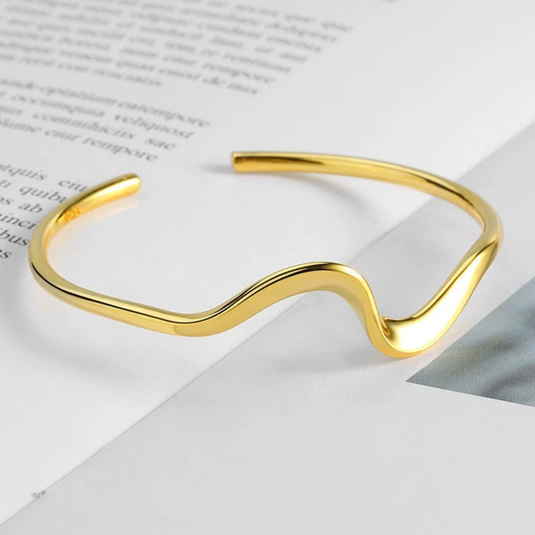 2026 nuevo pulsera de plata minimalista onda ins personalidad femenina Mobius brazalete abierto nicho diseño
