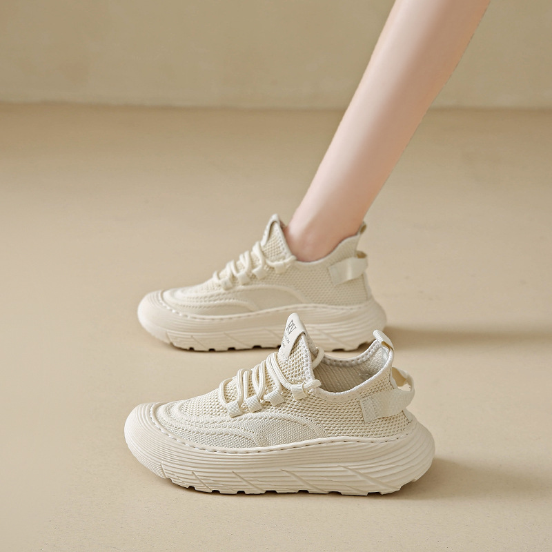 Cross-Border Poop-Feeling Putian Popular Korean Style Fly-Knit Shoes for Women in Summer New Style Showing Feet Small Breathable Soft-Soled Sports Shoes for Women