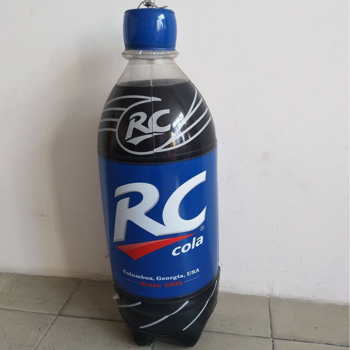 2025年PVC高频热合工艺充气广告展示瓶空气充气耐用仿真气模器材