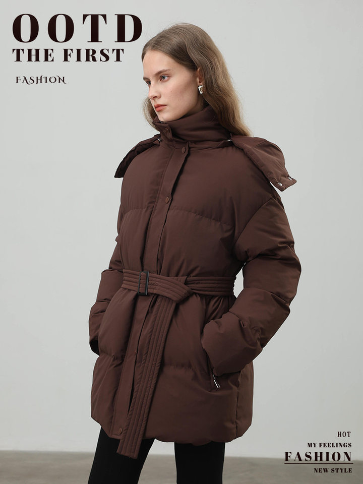 Áo khoác bông nữ có mũ, khóa kéo, thắt eo dáng ôm, dài trung bình, chất liệu polyester dày — màu nâu, màu đen, quả mơ chi tiết 1