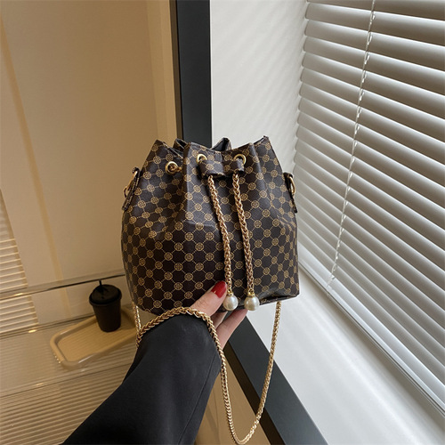 Spring New Fashion Chain Handbag Shoulder Top Handle Bucket Bag Women's Bag Supports Large Wholesale Mixed Batch