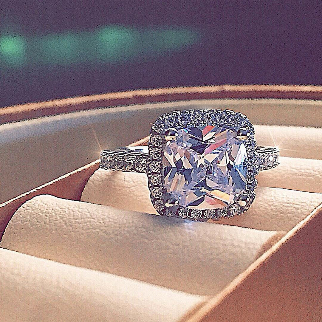 Bunter Schatz-Diamant-Ring der Moonso-Luxusmode-fetten quadratischen Frauen übertriebene tägliche Bestellung R820_voghion.com