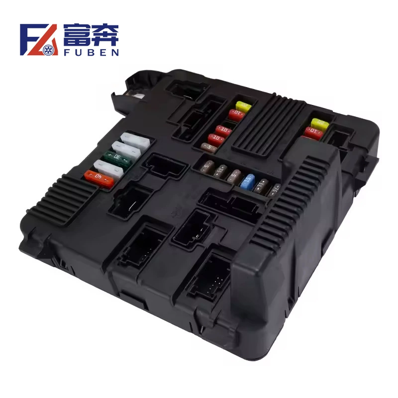 Модуль блока предохранителей двигателя 8200306033 подходит для Renault Megane Scenic 8200306032