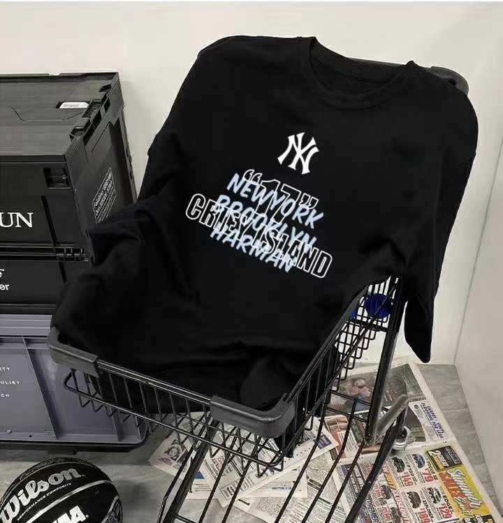 MLB/NY Yankees New Short-sleeved T-shirt Comfortable Breathable Casual Sports Loafed Version