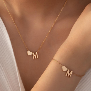 �W��ins26Ӣ����ĸ������b�羳�͹ŕr�н��ِ�����ĸM�����Ů