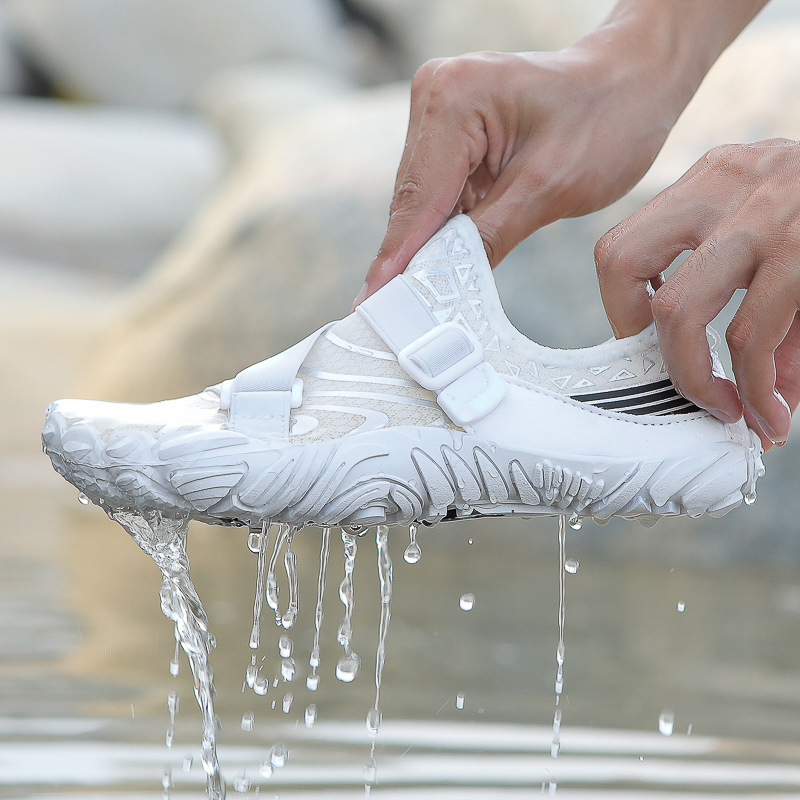 Factory upstream shoes men's and women's beach Diving Snorkeling swimming shoes outdoor hiking climbing five-finger shoes riding fitness shoes