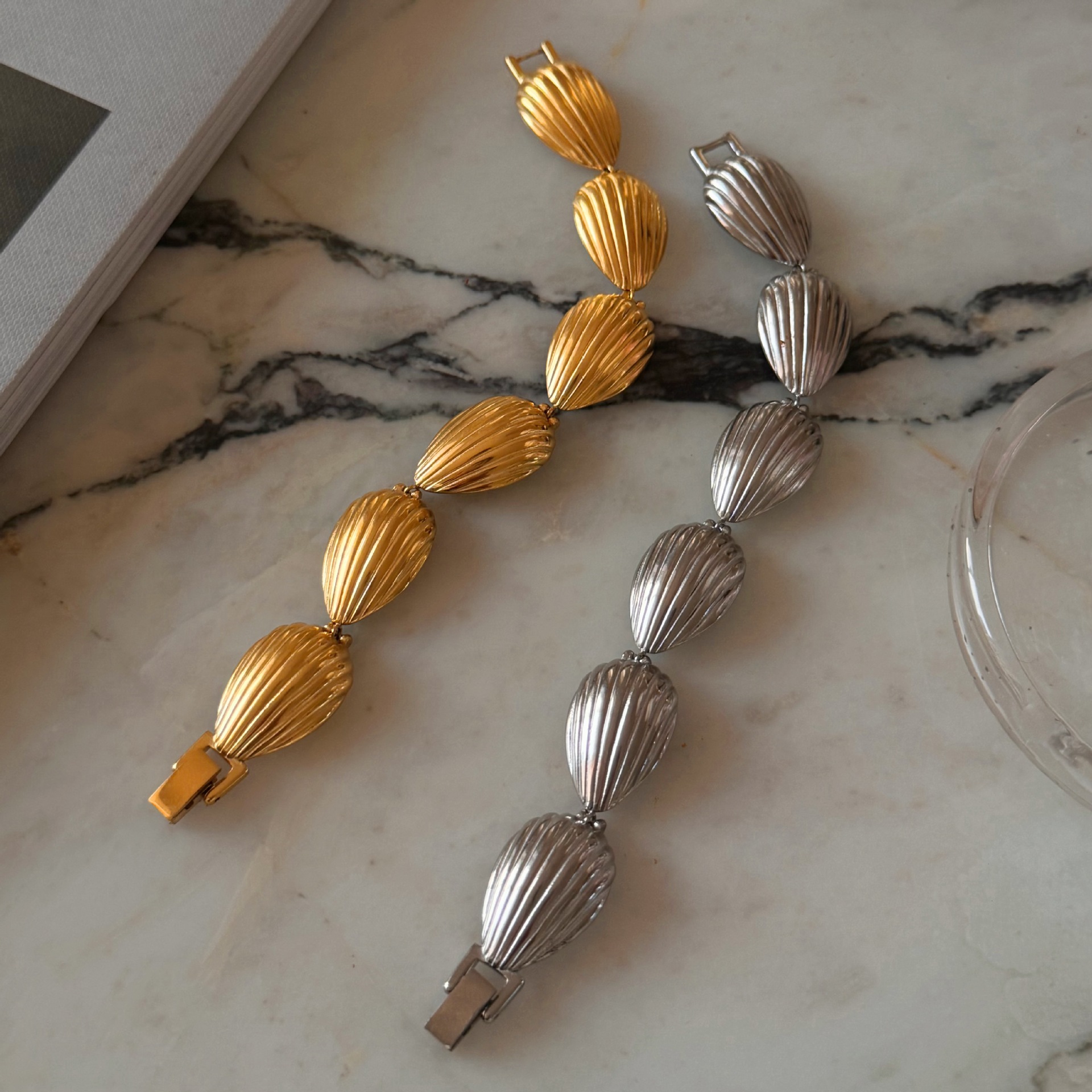 1 Piece Quantity Holiday, Daily Occasion IG Style Casual Beach Shell Titanium Steel 18K Gold Plated Bracelets In Bulk
