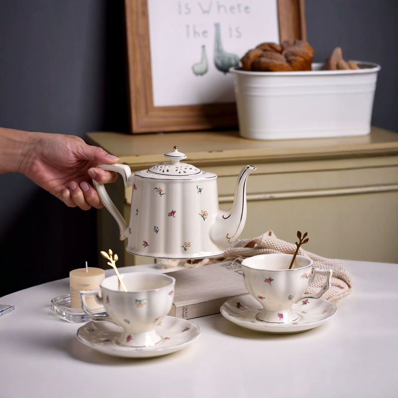 European-Style Romantic Floral Afternoon Tea Coffee Teapot, High-Value Home-Use Cafe Ceramic Tableware Coffee Set