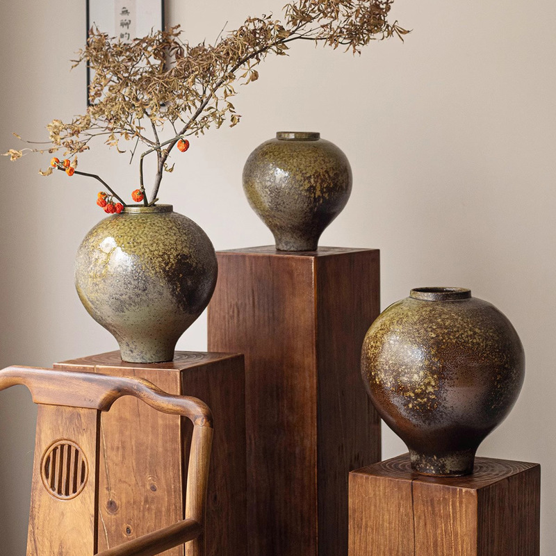 Retro Stoneware Moon Jar Wabi-sabi Style Antique Dried Flowers Jingdezhen Pottery B&b Tea Room Ceramic Decorative Ornaments Retro Stoneware Moon Jar Wabi-sabi Style Antique Dried Flowers Jingdezhen Pottery B&b Tea Room Ceramic Decorative Ornaments