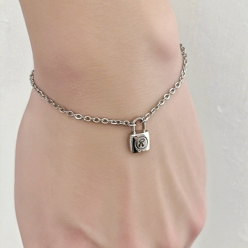 Nana Nanjing Lock Bracelet R-Shaped Lock Shiny Glossy Punk Sid Couple's Love Bracelet for Men and Women Nana Nanjing Lock Bracelet R-Shaped Lock Shiny Glossy Punk Sid Couple's Love Bracelet for Men and Women