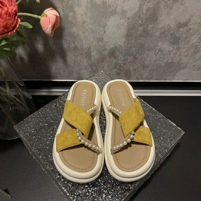 Женские летние босоножки на толстой подошве «Французская жемчужная фея», коллекция 2025 года, новые, высококачественные и красивые, подходят к юбкам.