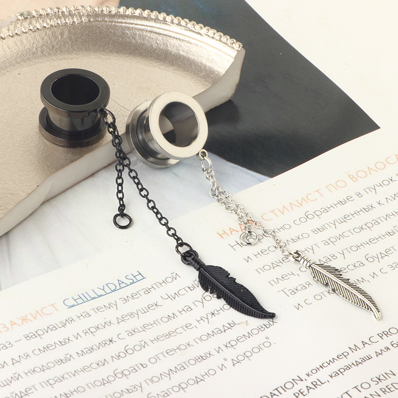 Snail Leaf Chain Pendant Ear Expander - 25mm Black 316L Surgical Steel Cartilage Earring for Gauged Ears detail image 8