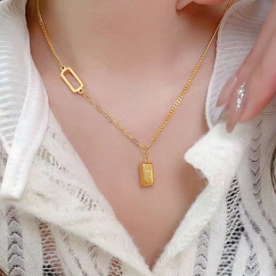 New Fashionable, Versatile, Light and Luxurious, Rich Small Square Brick Necklace, Ins Style, Non-Fading Pendant, Exquisite