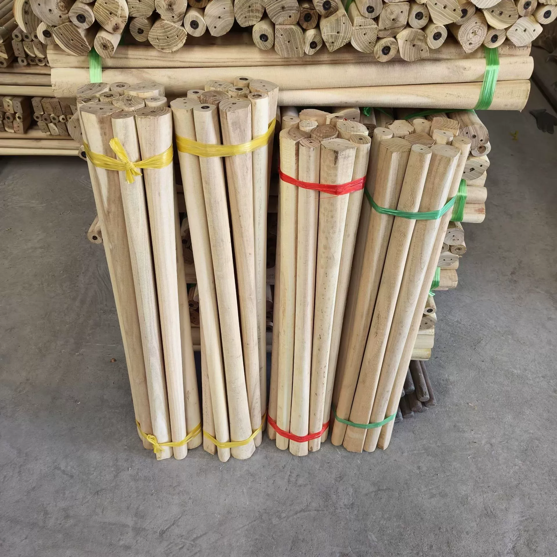 Ручка мотыги для сороконожек, ручка мотыги для ясеня, ручка мотыги из дерева сороконожки, ручка мотыги из пластикового волокна, деревянный стержень лопаты для мотыги, круглая квадратная головка, ручка мотыги с круглой головкой