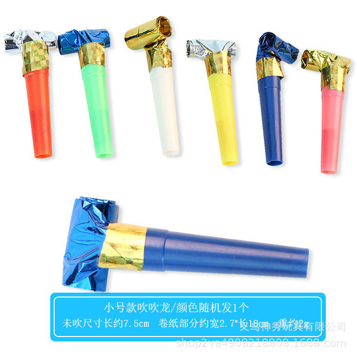 Un pequeño dragón soplando