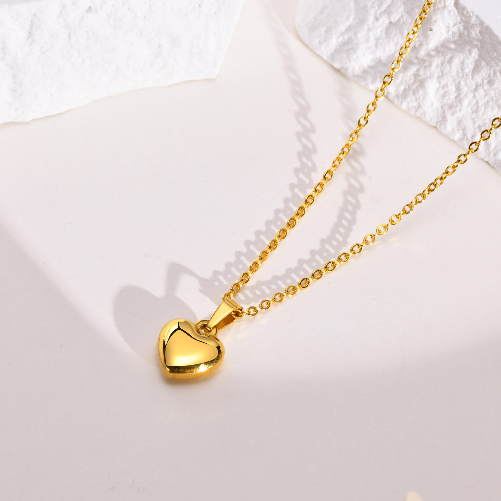 Simple Style Heart Shape Titanium Steel Pendant Necklace Plating Stainless Steel Necklaces display picture 4