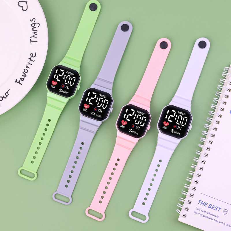 Hot-Selling Cool Student Party Korean Style Forest Sports Heart Square Led Digital Watch Ins Junior High School Girl