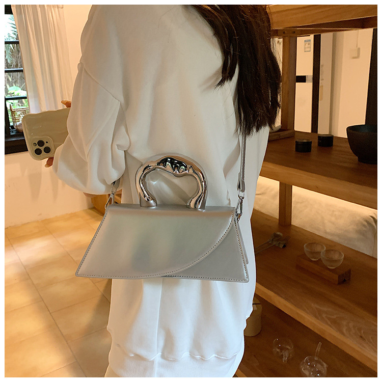 Piccola borsa a mano quadrata da donna tracolla versatile elegante_voghion.com
