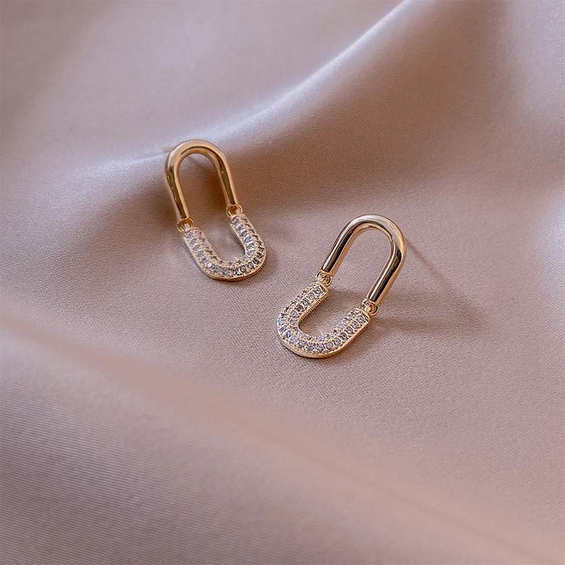 Fashion Oval Rhinestone Geometric Alloy Earrings Wholesale display picture 6