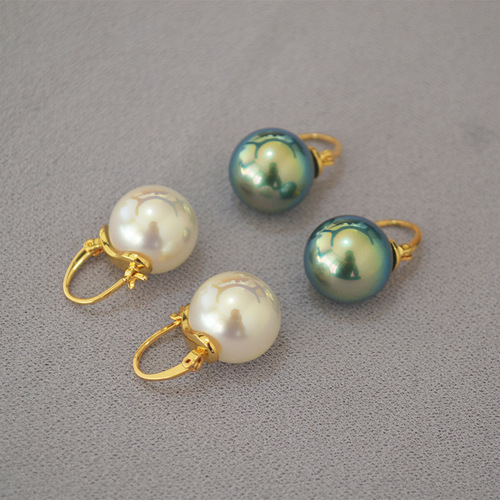 Korean version of high-gloss colorful large pearls, simple and versatile, daily commuting, fashionable OL brass gold-plated earrings, earrings and earrings