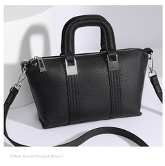 クロスボーダーレトロシンプルショルダーバッグレディースバッグ2025新しいトレンディなファッション無地外国風通勤ポータブルクロスボディバッグ